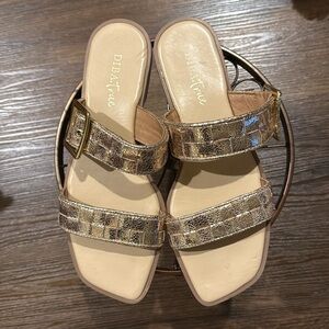 Diba True Gold Sandals Size 10 Gold Buckle On Strap Slide On